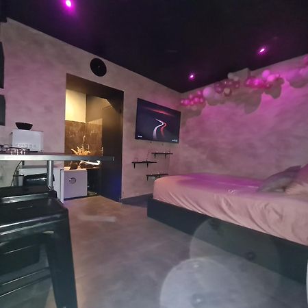 Love Room Spa Jacuzzi 리옹 외부 사진