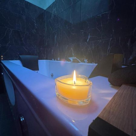 Love Room Spa Jacuzzi 리옹 외부 사진
