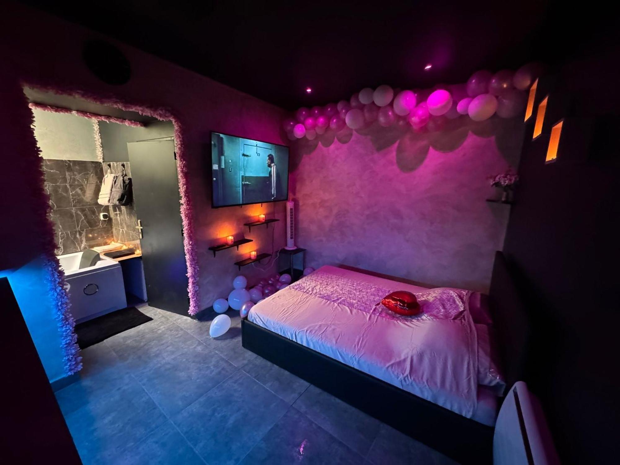 Love Room Spa Jacuzzi 리옹 외부 사진