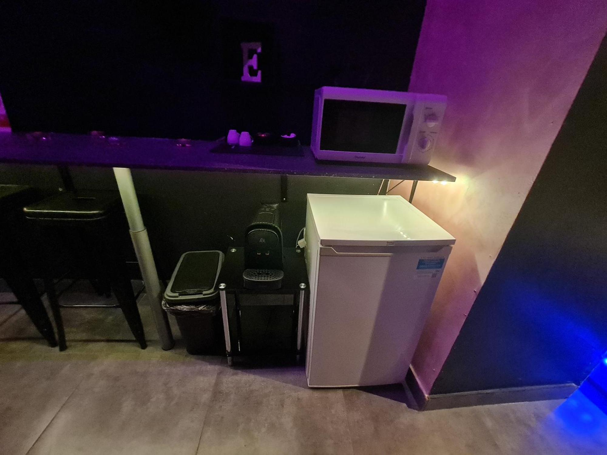 Love Room Spa Jacuzzi 리옹 외부 사진