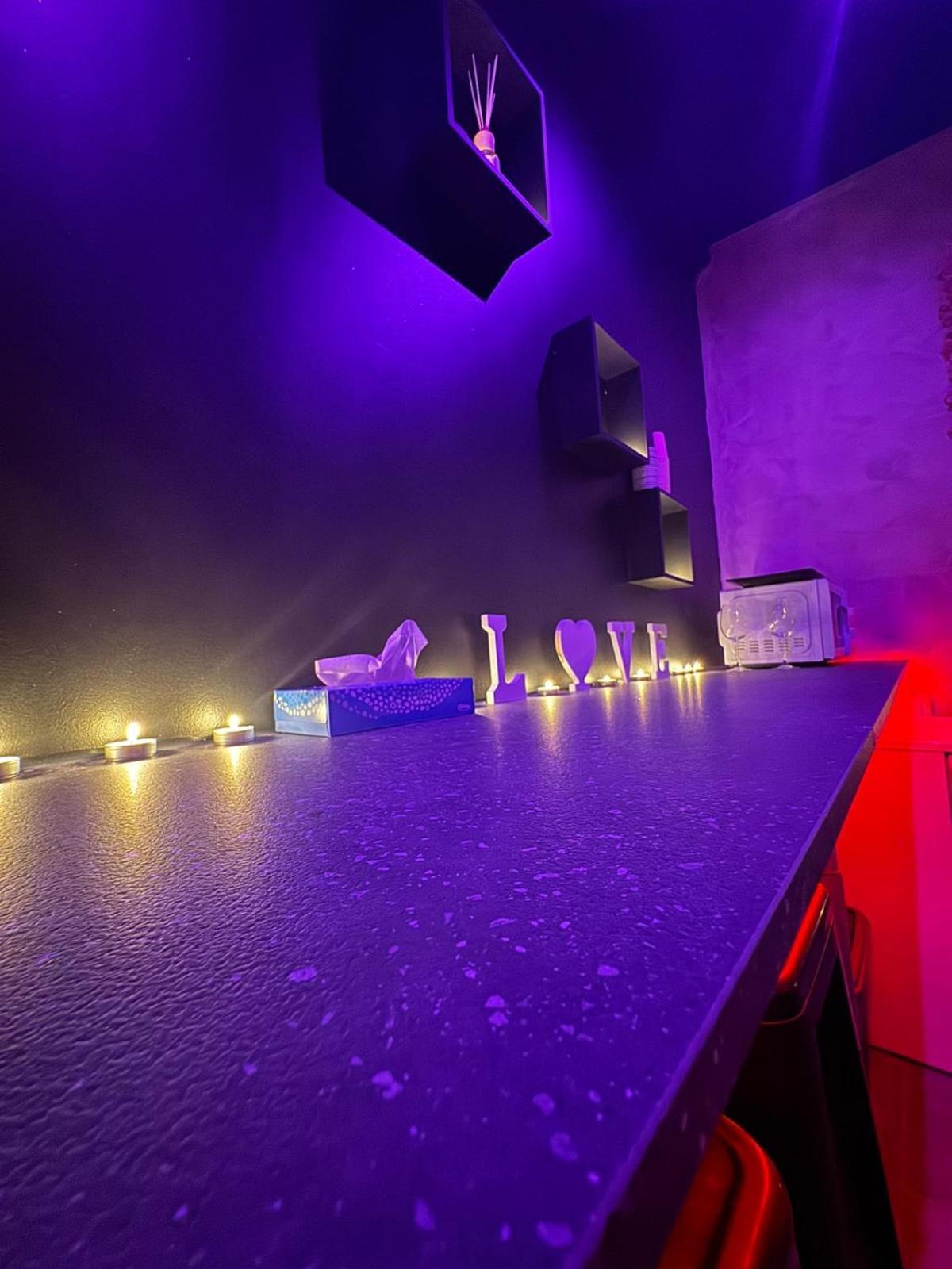 Love Room Spa Jacuzzi 리옹 외부 사진