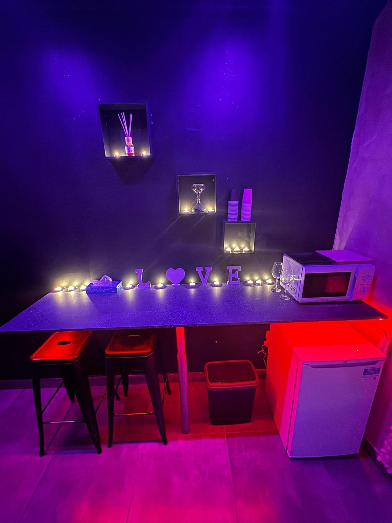 Love Room Spa Jacuzzi 리옹 외부 사진